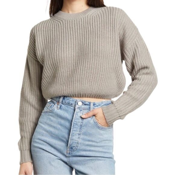 Elodie Crewneck Cropped Sweater in Light Gray - Picture 1 of 6